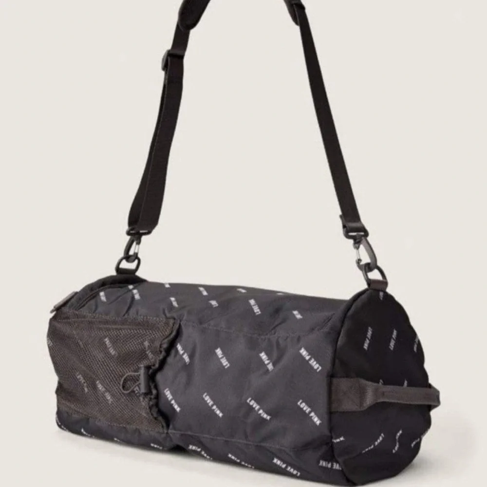 PINK VS Convertible Duffel to Backpack NWT